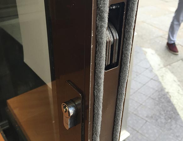 Store Front Sliding Door Lock